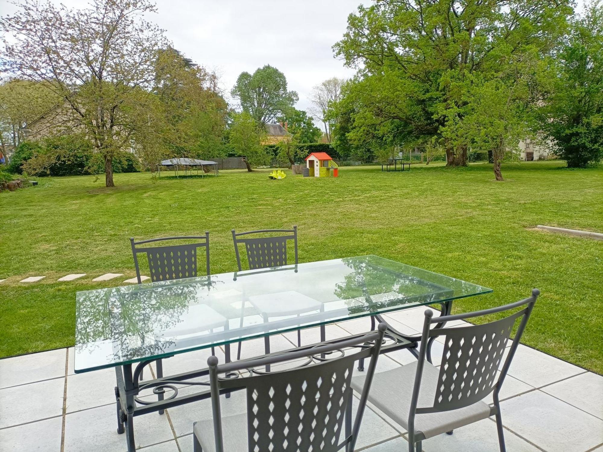 Gite Climatise Villa Esperanza 2 A 5 Personnes Valencay Exterior photo